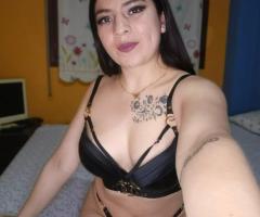 Servicios en coche, 21 años, besos