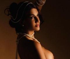 CAMILA CUBANA HERMOSA SHEMALE
