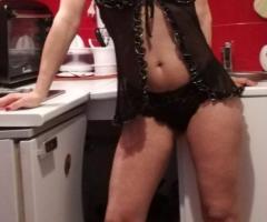 Laura una mezcla de Canaria y Costa Rica soy una explosión  chacho