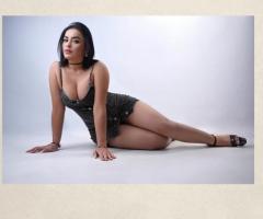 SILVANA 30  AÑOS COLOMBIANA TODA UNA NOVEDAD EN TORREVIEJA