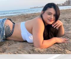 SARA 28  AÑOS COLOMBIANA TODA UNA NOVEDAD EN TORREVIEJA