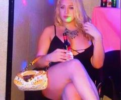 Hermosa rubia con hermosos senos👑🥰 - 6