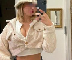 Hola soy Anna, chica rubia con muy buen físico de 22 años.