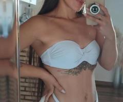 LARA ESPAÑOLA 23 AÑOS  EN COLLBLANC