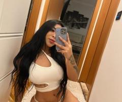 CAROLINA, COLOMBIANA IMPLICADA Y FIESTERA