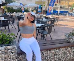 La reina de la fiesta , copas gratis