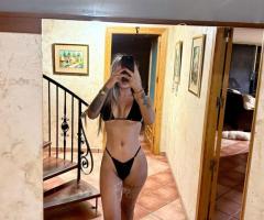 Hermosa y cariñosa tu mejor escape