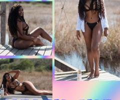 RICAS POSES BUENA MAMADA