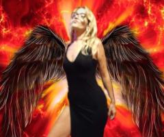 Española implicada fiestera juguetona