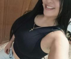 CARIÑOSA Y COMPLACIENTE LATINA