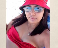 MI PRIMERA VES EN TORREVIEJA Y EN LOS CONTACTOS SOY MICHEL 20 AÑOS COLOMBIANA