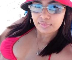 MI PRIMERA VES EN TORREVIEJA Y EN LOS CONTACTOS SOY MICHEL 20 AÑOS COLOMBIANA