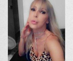 Trans la rubia espectacular