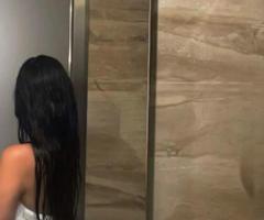 chica de un nivel superior y trato especial