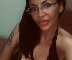 Milf sevillana, a solas, con  mi novio o con mi compañera de piso