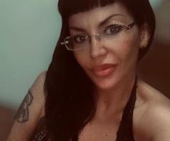 Madurita milf sevillana a solas con mi novio o con mi amiga - 10
